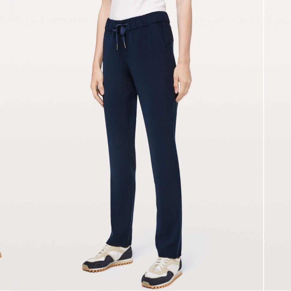 Lululemon On The Fly Pant Navy Size 6